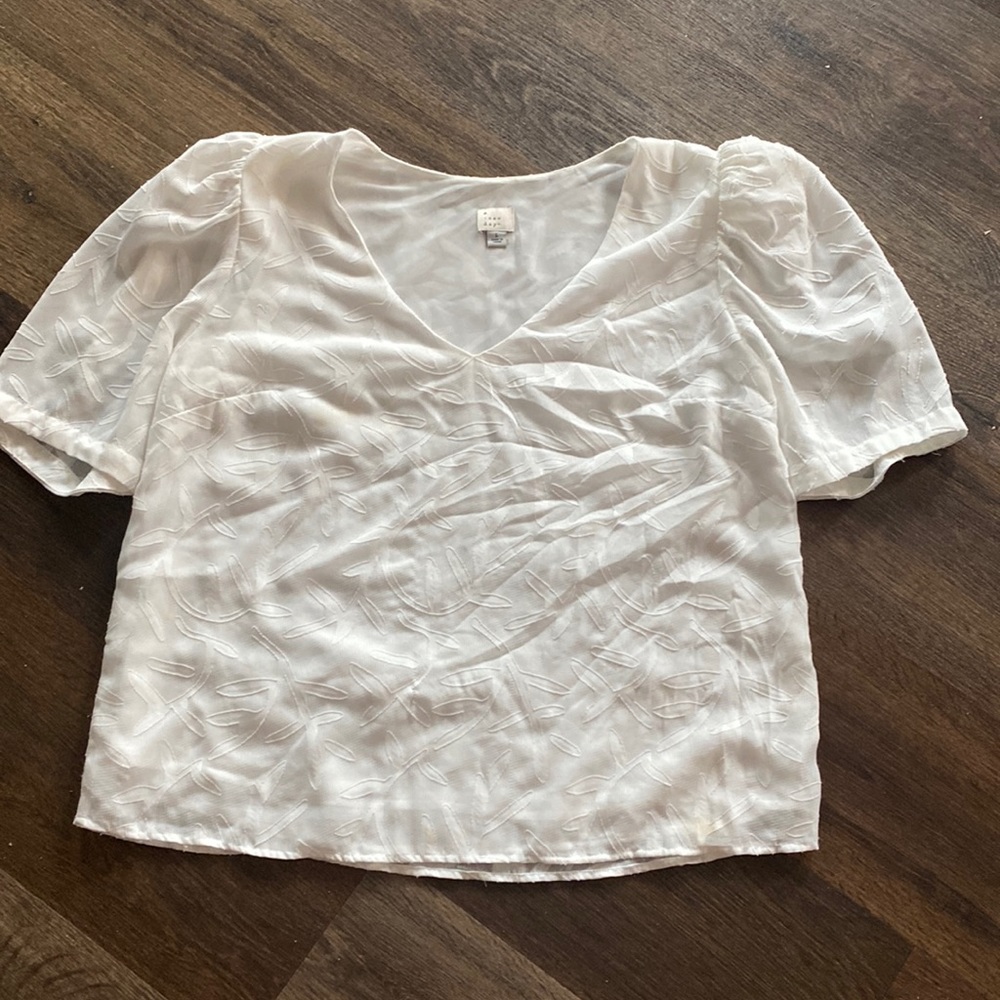 White dress shirt